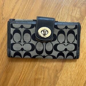 Coach Signature Black and Gray Wallet